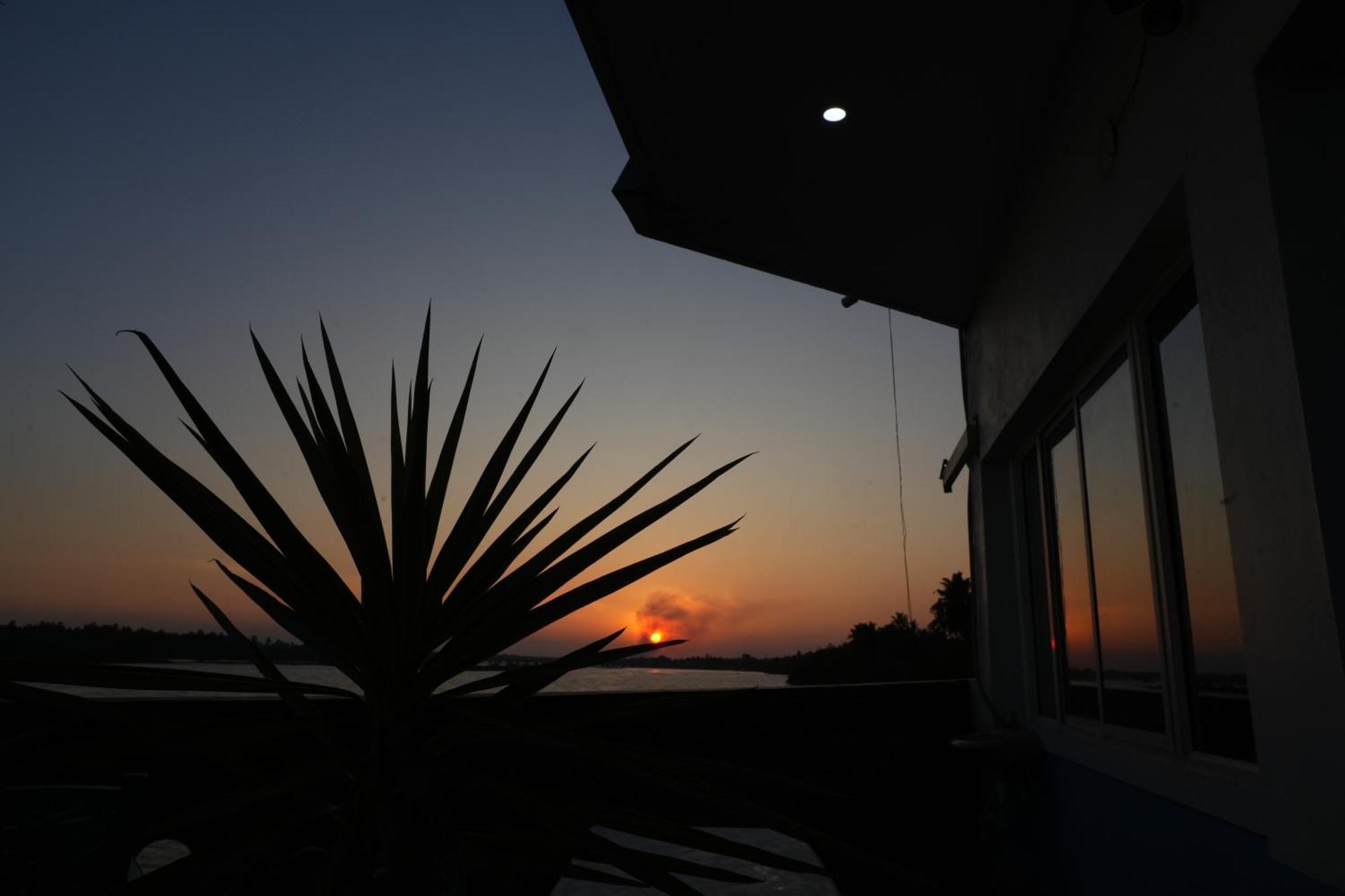 פונדיצ'רי Victoria'S River View Resort מראה חיצוני תמונה